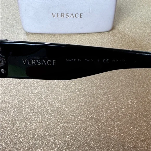 Versace Black and silver Sunglasses - Picture 5 of 5